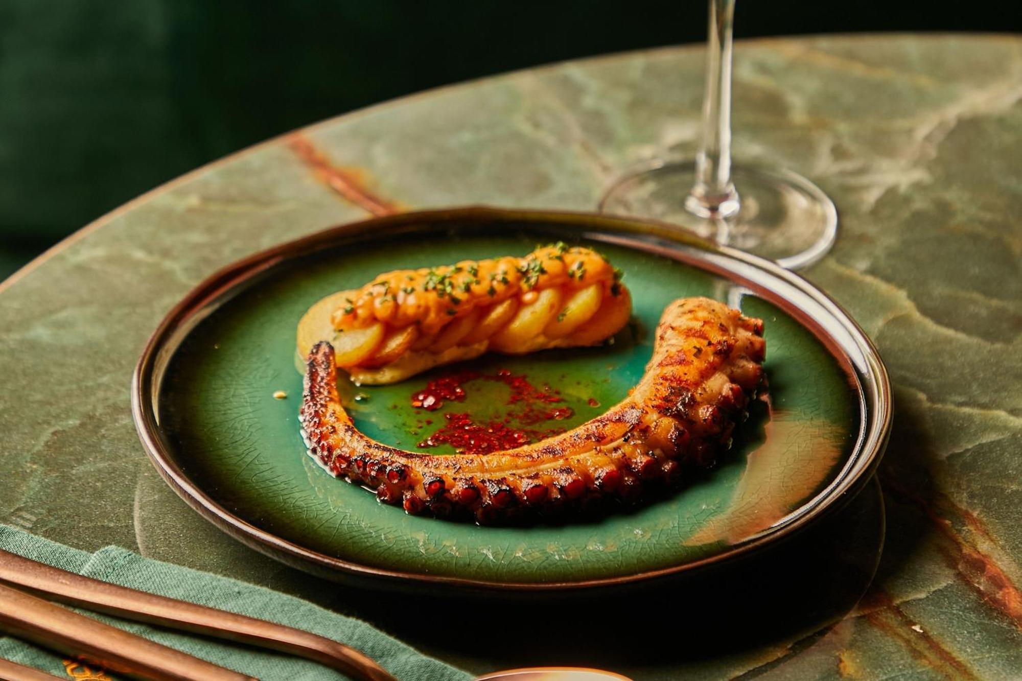 The Dubai Edition Luaran gambar Octopus prepared in the Portuguese style
