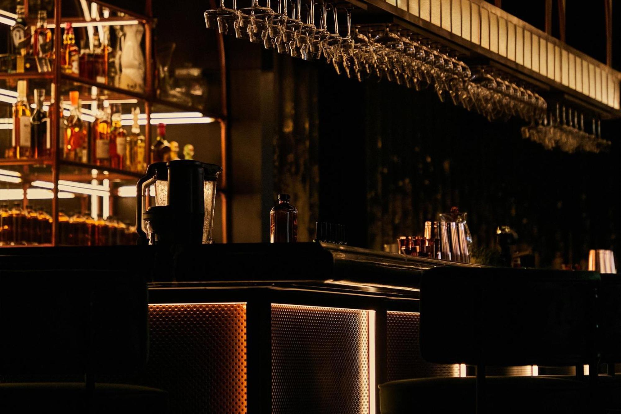 The Dubai Edition Luaran gambar The bar at the London Edition