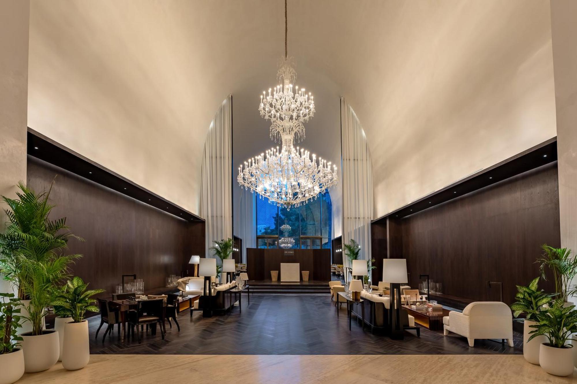 The Dubai Edition Luaran gambar The lobby of the hotel